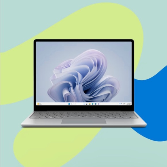 Microsoft Computer - Picture 1 of 1